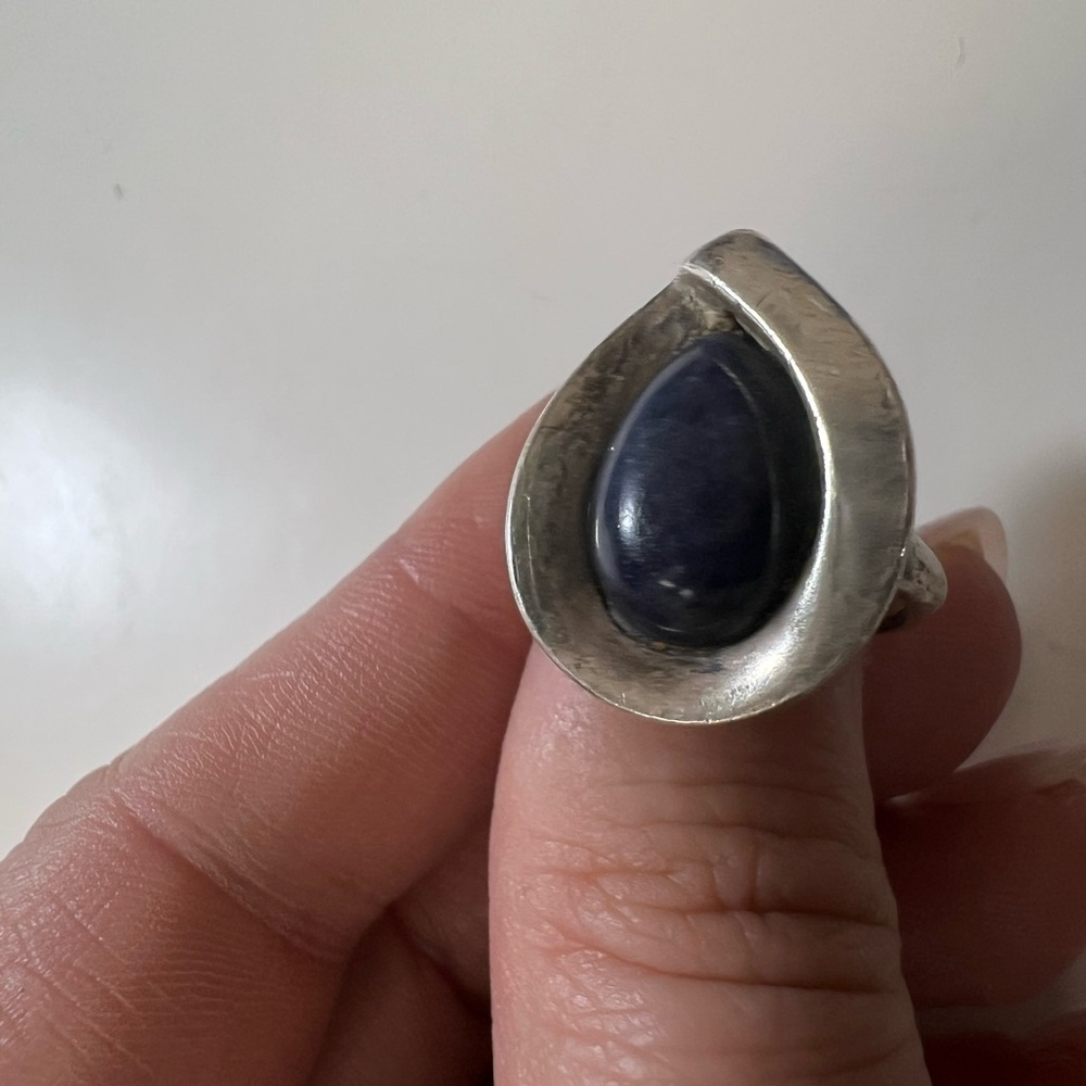 Vintage MEXICO Artisan Sterling Silver and Blue Teardrop Ring 9.4g